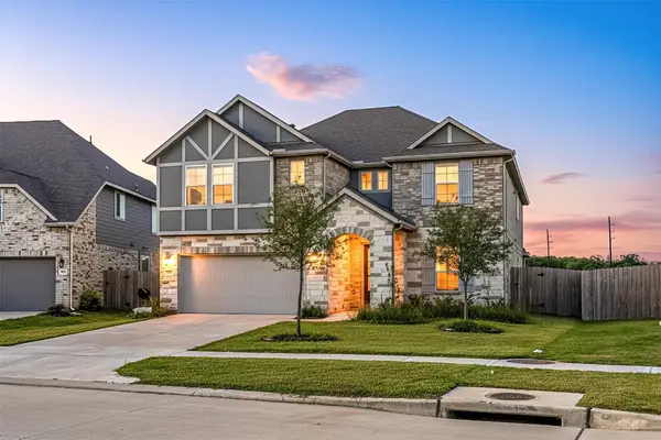5814 Wayne Way, Rosenberg, TX 77471
