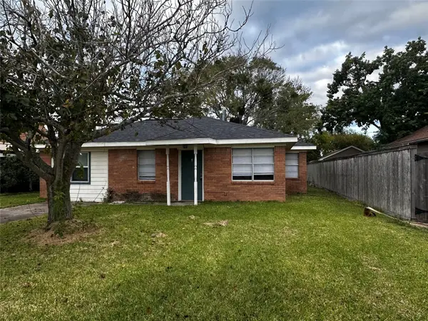 612 N Avenue B, Freeport, TX 77541