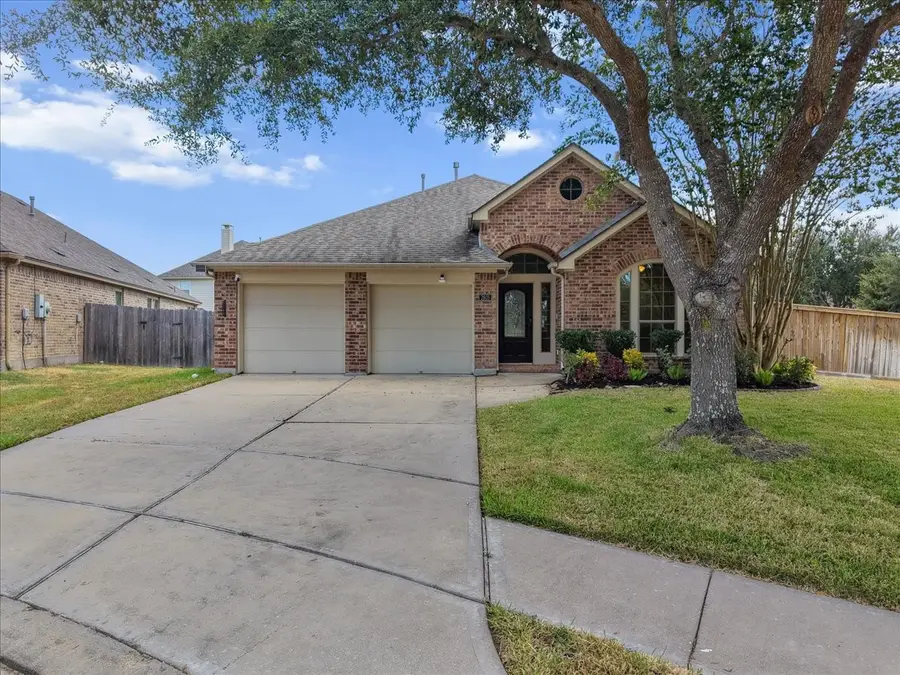 2805 Enchanted Lake Drive, Pearland, TX 77584 - #3