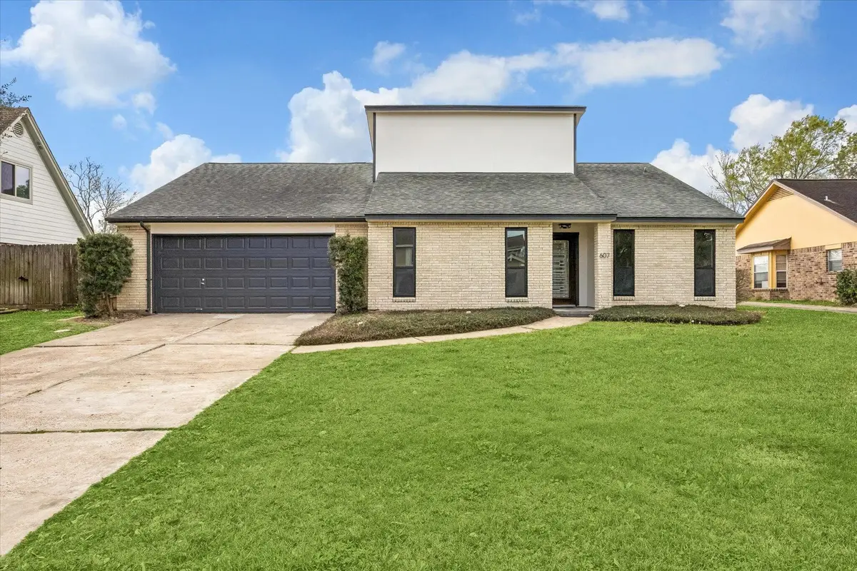607 Tanglewood Drive, Friendswood, TX 77546 - #1