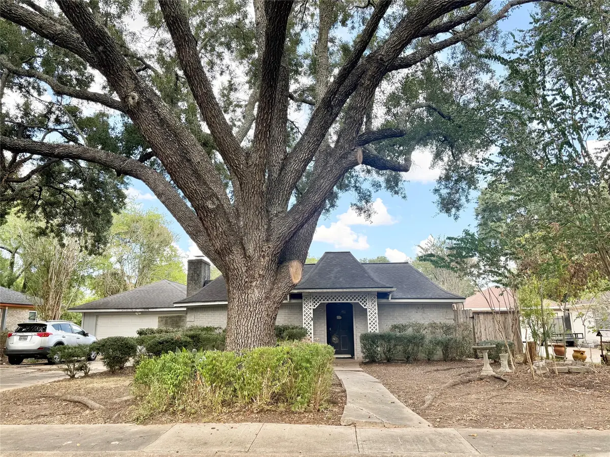 606 Fairway Drive, Richmond, TX 77469 - #1