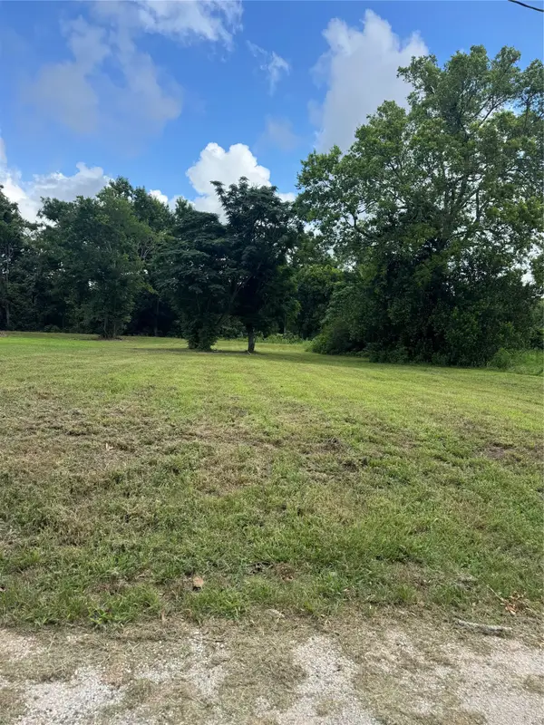 611 Trinity Street, Liberty, TX 77575