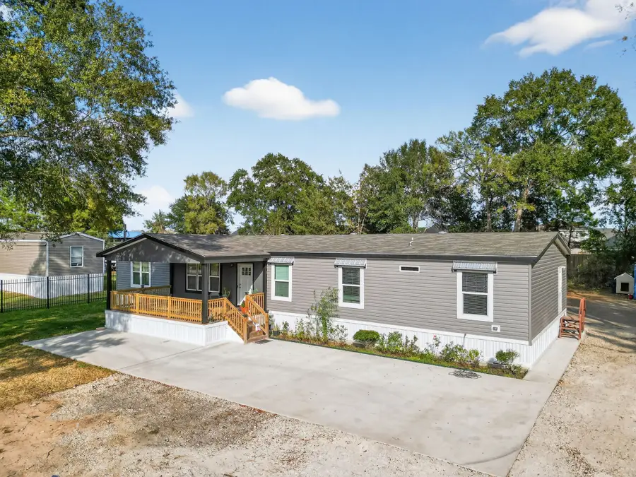 19135 Ranchcrest Drive, Magnolia, TX 77355 - Image #2