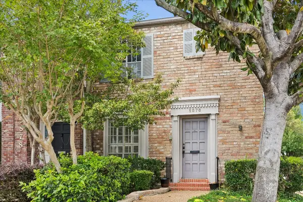 5876 Valley Forge Drive #148, Houston, TX 77057