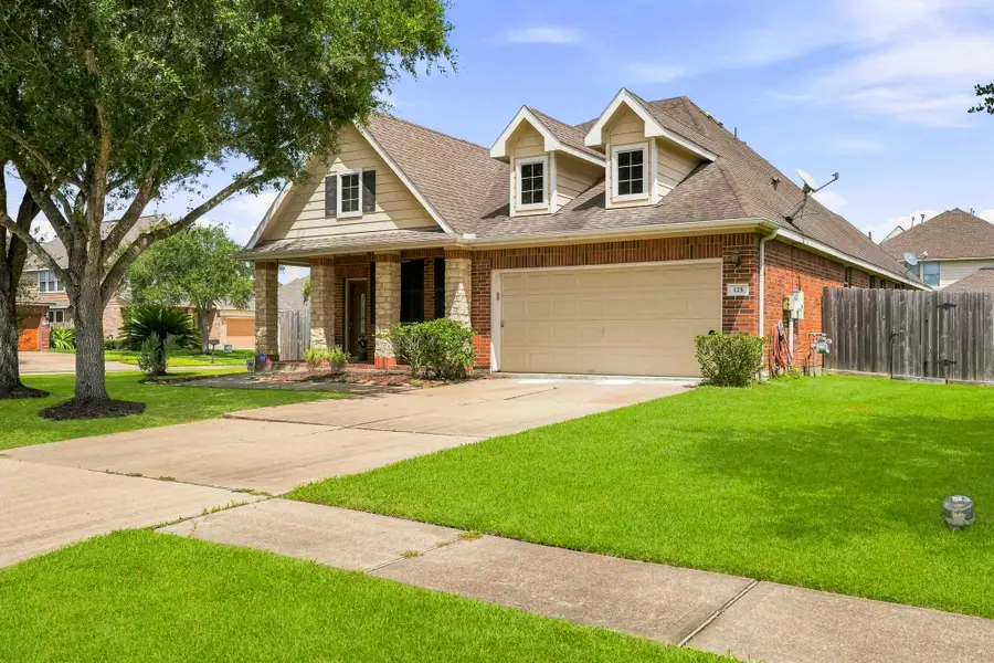 125 Avery Springs Lane, Dickinson, TX 77539 - #2