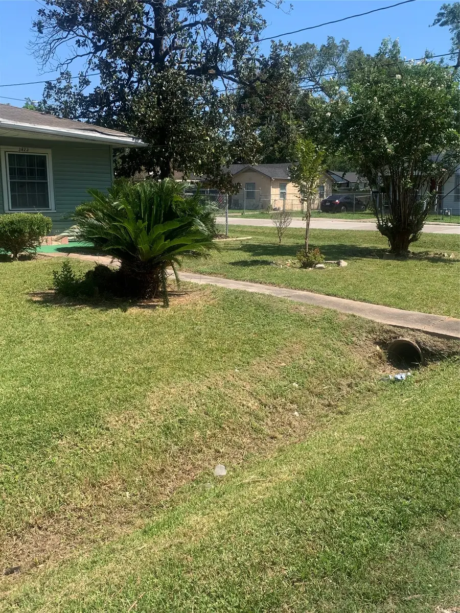 3823 Crandon Street, Houston, TX 77026 - #2