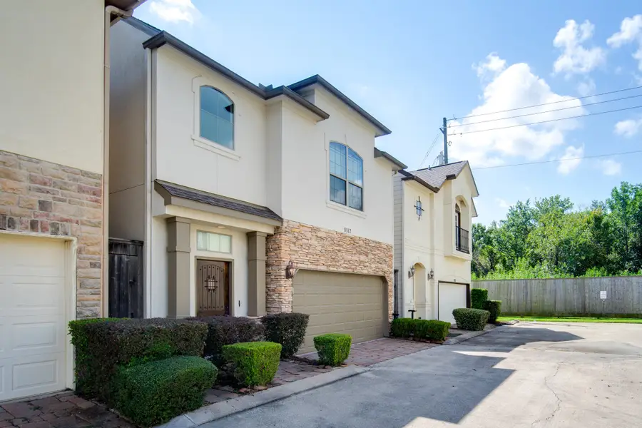 9147 Lago Crest Drive, Houston, TX 77054 - #3