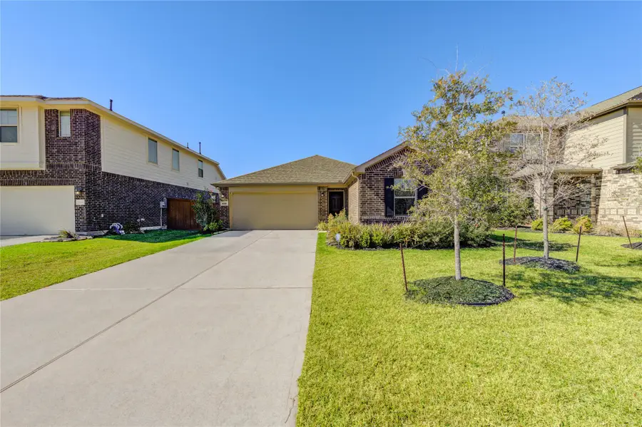 10314 Russell Pines Drive, Rosharon, TX 77583 - Image #2