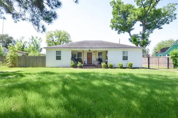 219 W 30th Street, Houston, TX 77018