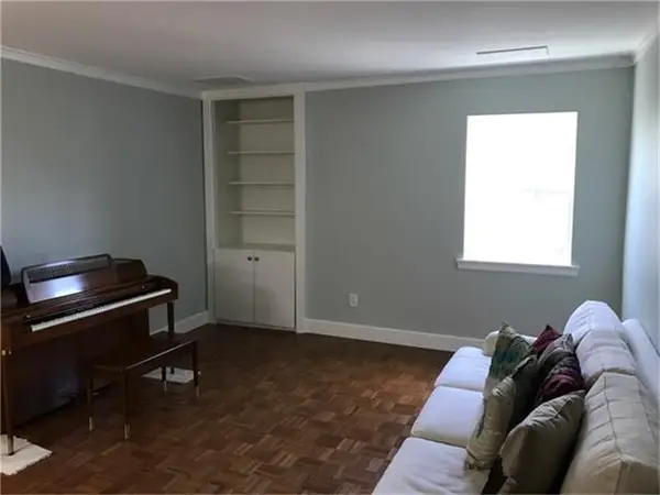 353 N Post Oak Lane #828, Houston, TX 77024