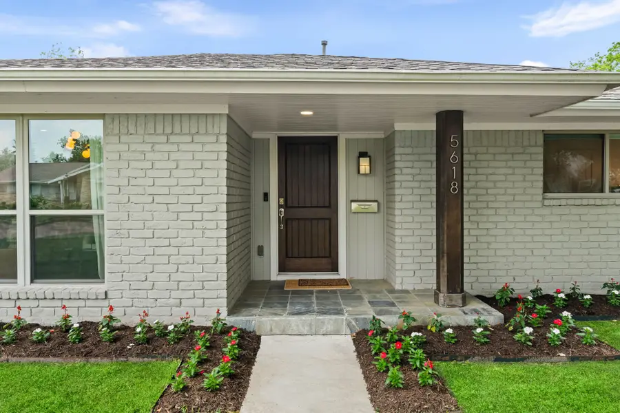 5618 Wigton Drive, Houston, TX 77096 - #2