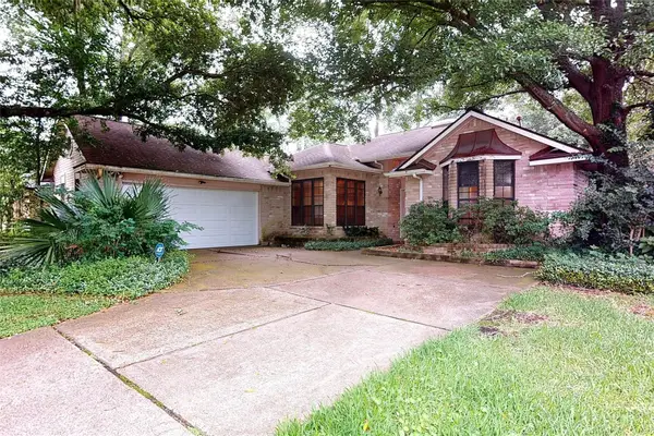 2611 Brookdale Drive, Houston, TX 77339