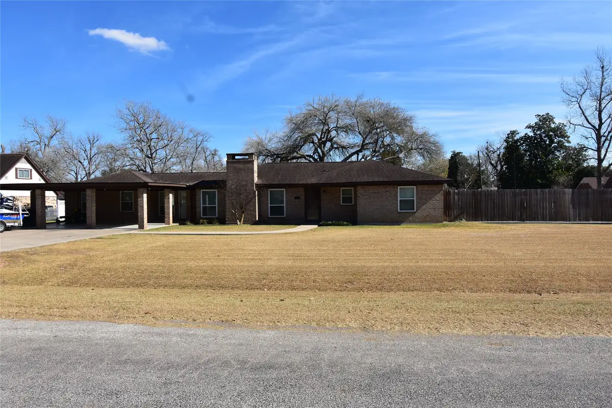 115 Neal Road, Wharton, TX 77488 - Image #1