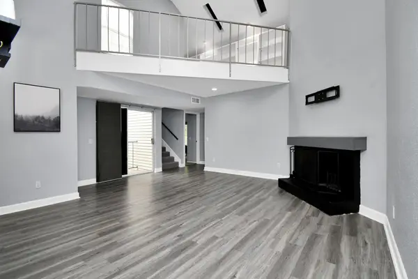 9809 Richmond Avenue #B13, Houston, TX 77042