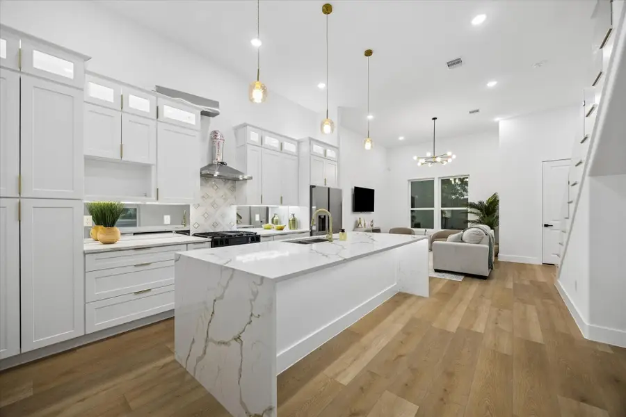 120 Velasco Street, Houston, TX 77003 - #2