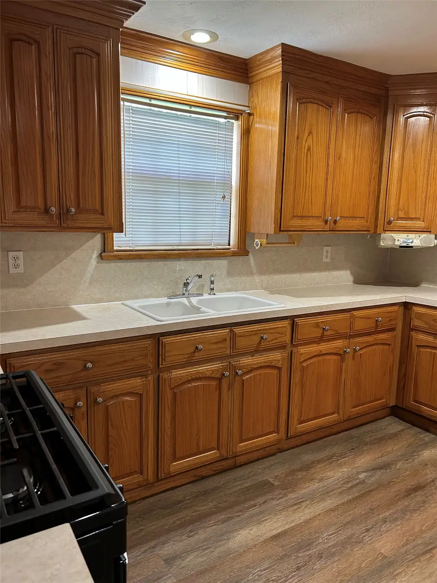 307 Hafer Street, Baytown, TX 77520 - #2