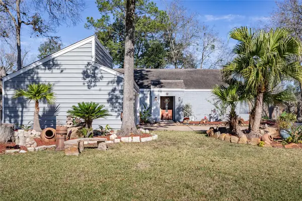 13802 Lynnwood Lane, Sugar Land, TX 77498