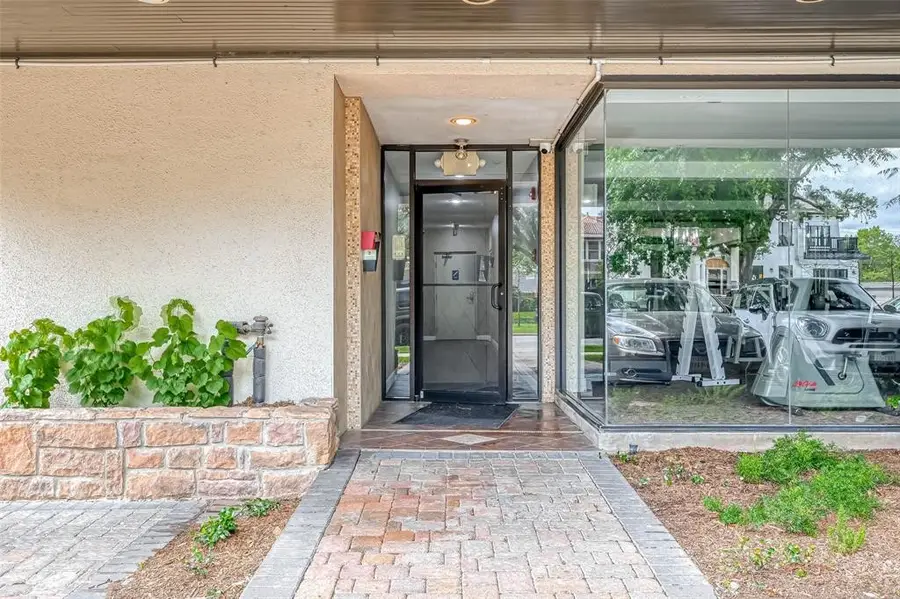 510 Lovett Boulevard #309, Houston, TX 77006 - #3