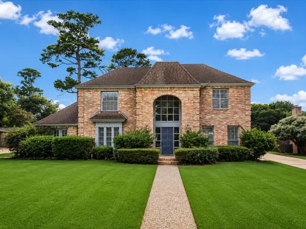 15823 Pebble Bend Drive, Houston, TX 77068