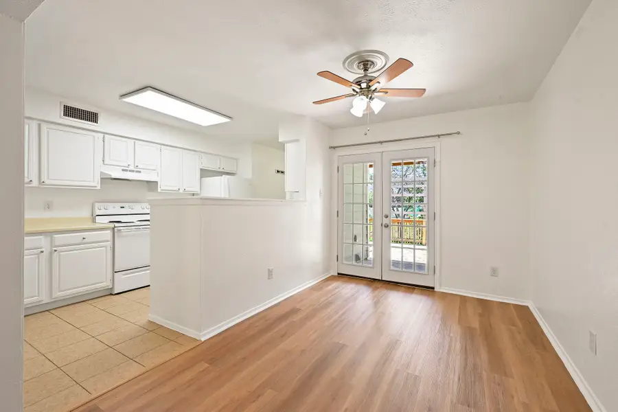 2800 Longmire Drive #9, College Station, TX 77845 - #3