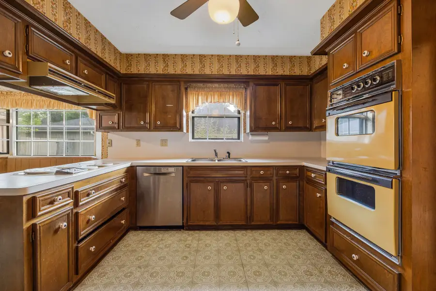 2211 Deer Springs Drive, Houston, TX 77339 - #3