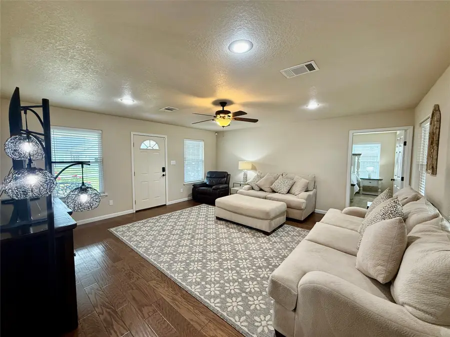 146 Ellis Lane, West Columbia, TX 77486 - #2