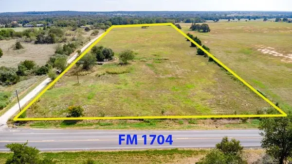 109 Prairie Lane, Elgin, TX 78621