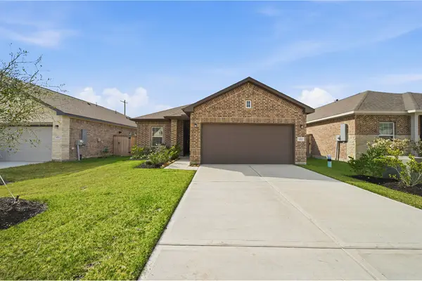 3527 Prairie Rose Trail, Angleton, TX 77515