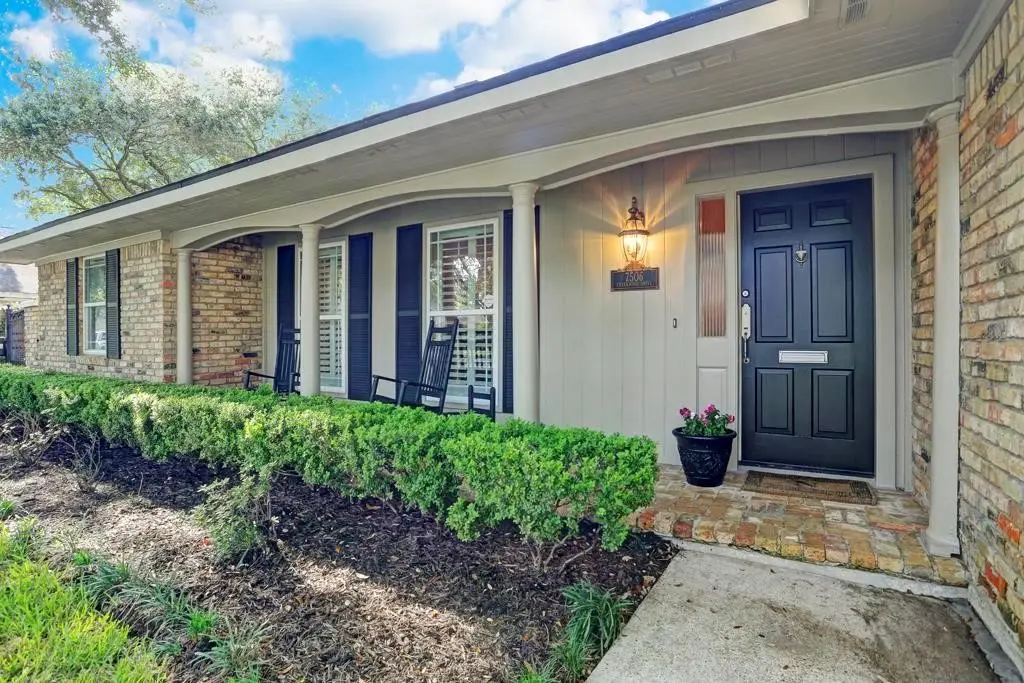 7506 Creekwood Drive, Houston, TX 77063 - #1