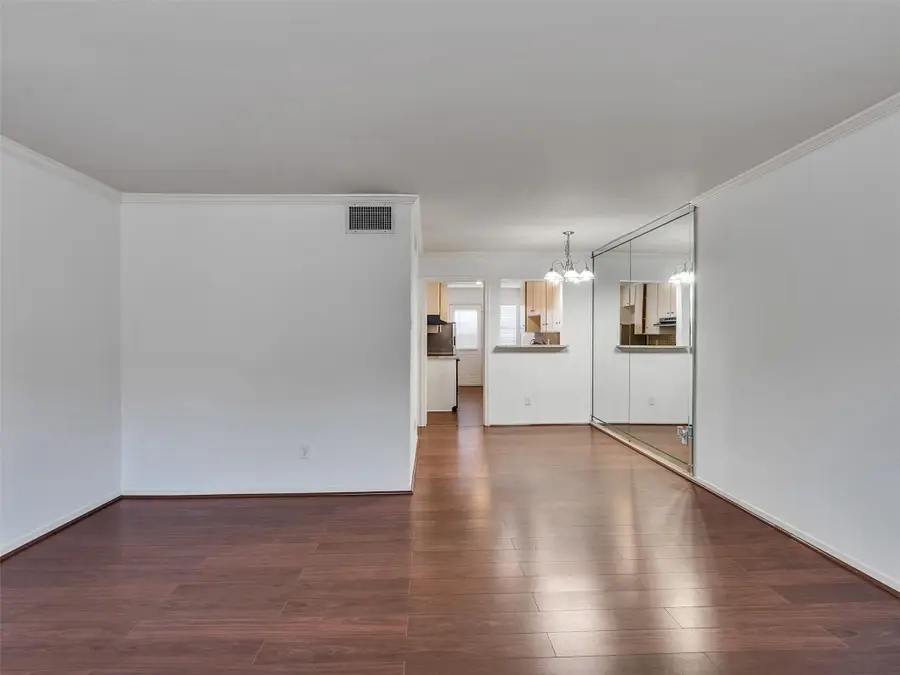 5230 Arboles Drive #4, Houston, TX 77035 - #3