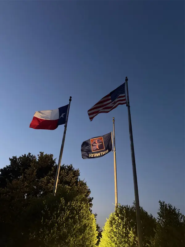 211 Wyndemere Drive, Montgomery, TX 77356
