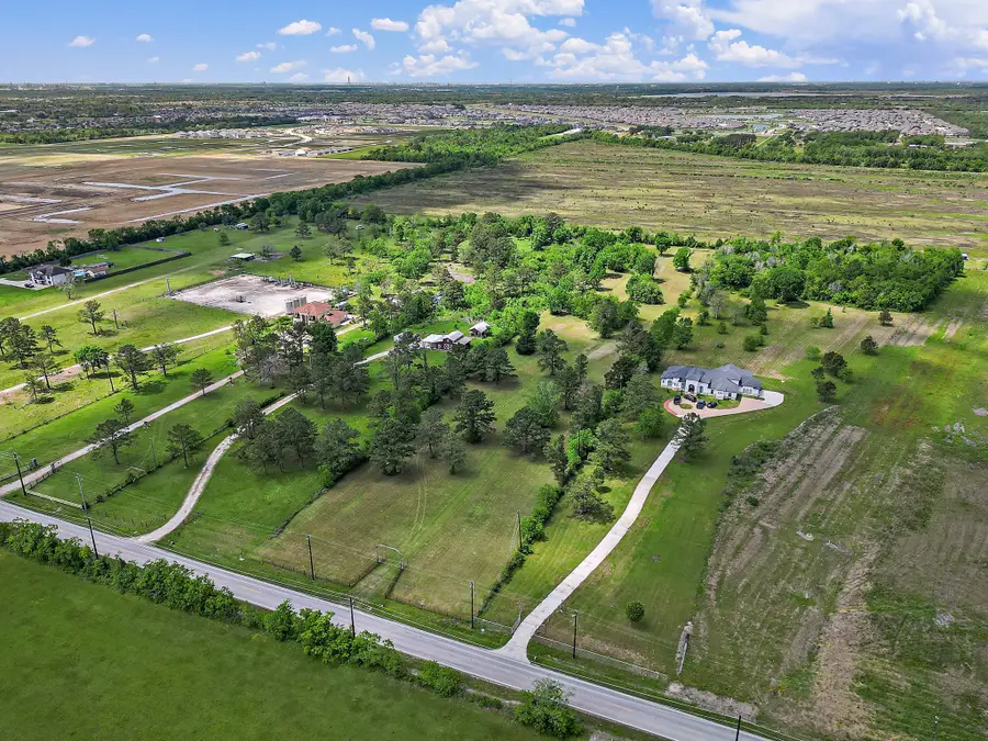 9915 N Main Street, Baytown, TX 77521 - Image #3