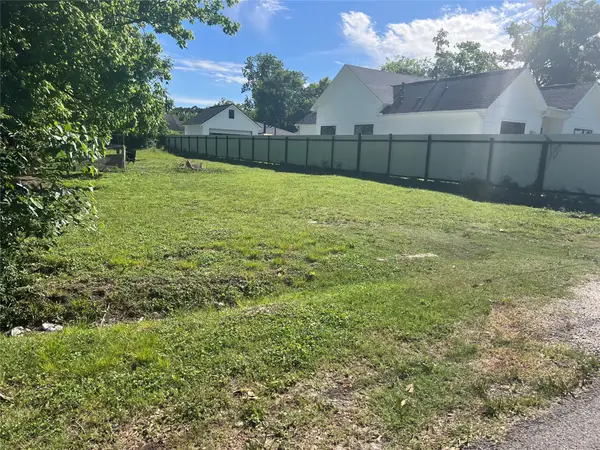 1027 Adolph Drive, Houston, TX 77091