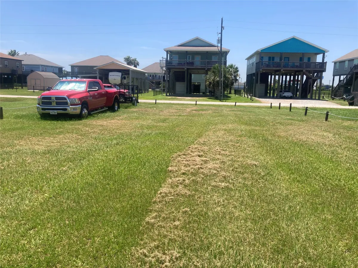 992 Meynig, Crystal Beach, TX 77650 - #1