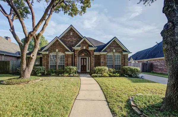 1315 Crescent Parkway Court, Houston, TX 77094