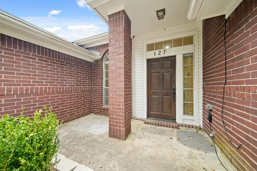 127 Selkirk Drive, Sugar Land, TX 77479 - Image #3