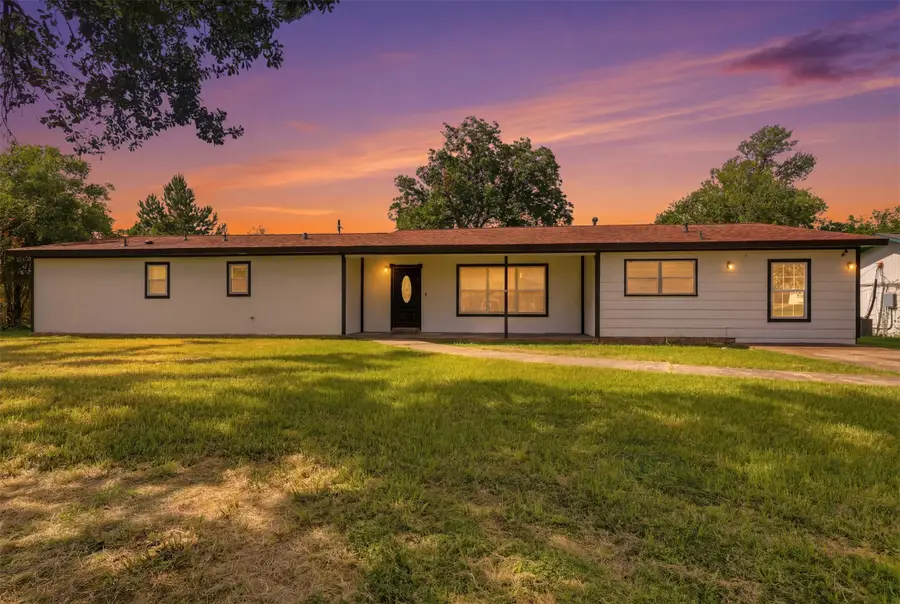 102 Tanglewood Street, Baytown, TX 77520 - #3