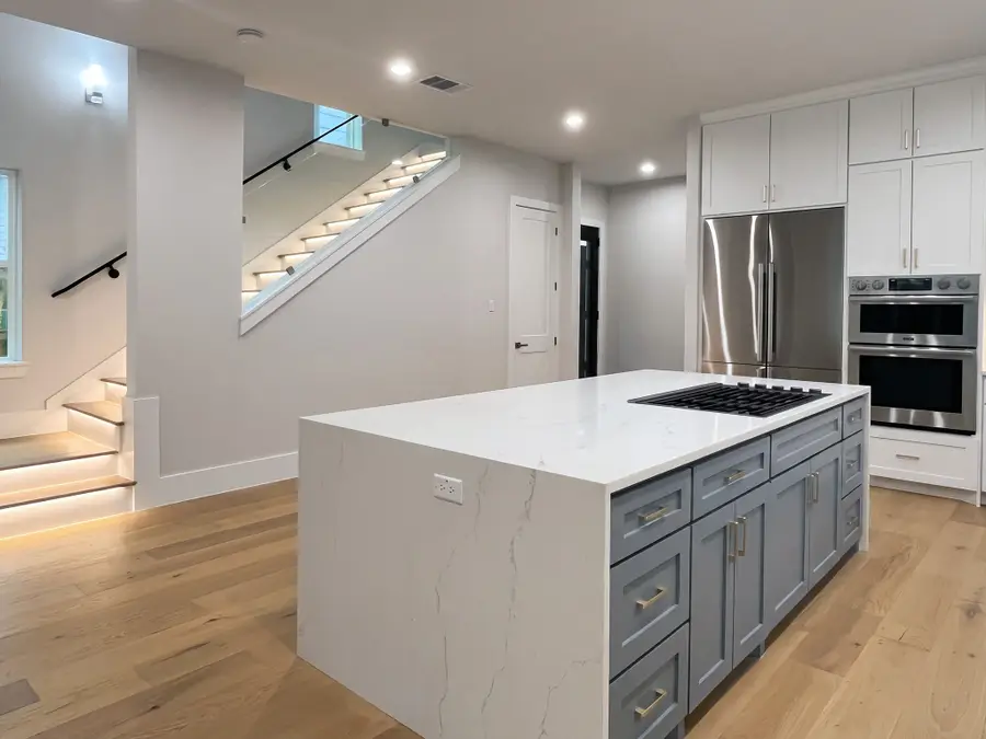 902 Knox Street #A, Houston, TX 77007 - #3