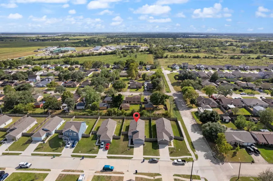 204 Houston Avenue, Angleton, TX 77515 - #2