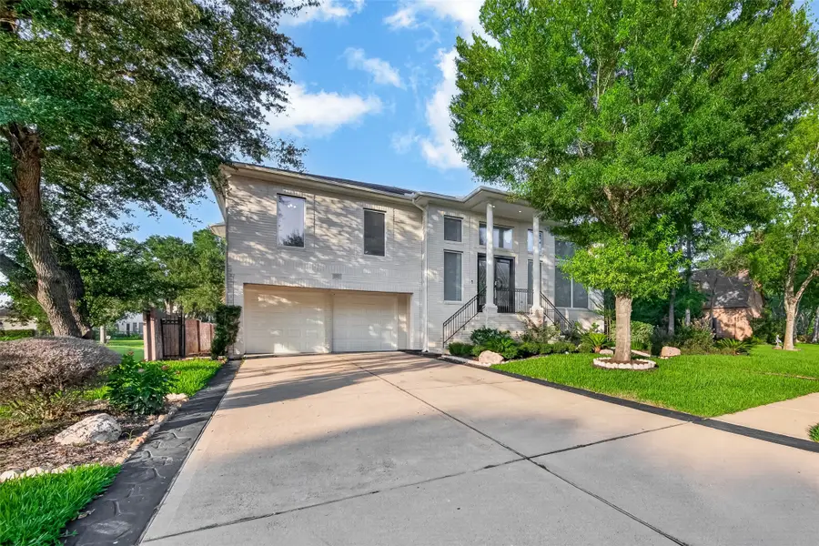 7203 Timberlake Dr, Sugar Land, TX 77479 - #2