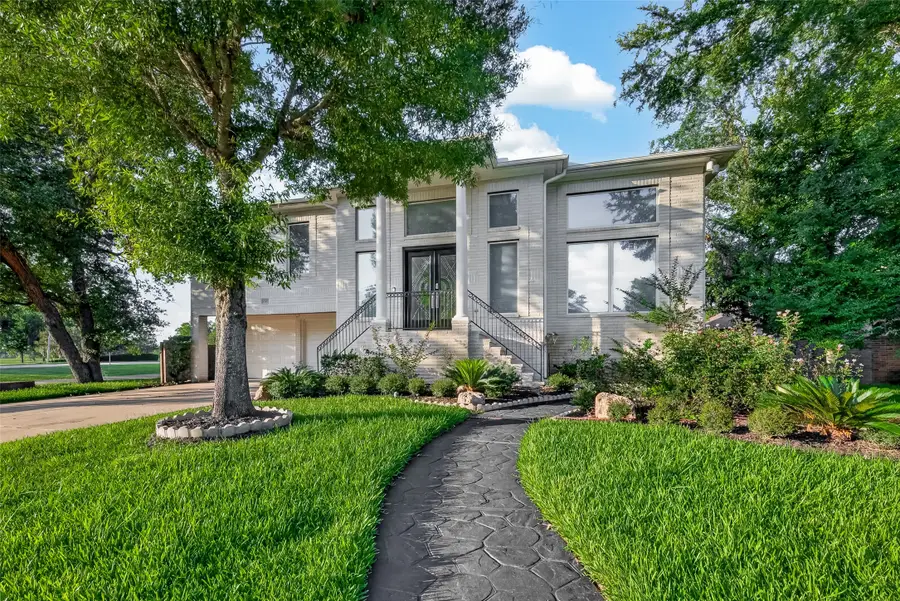 7203 Timberlake Dr, Sugar Land, TX 77479 - #3