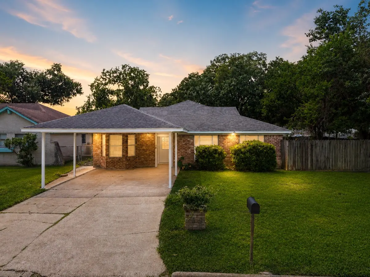 10102 Valley Breeze Drive, Houston, TX 77078 - #1