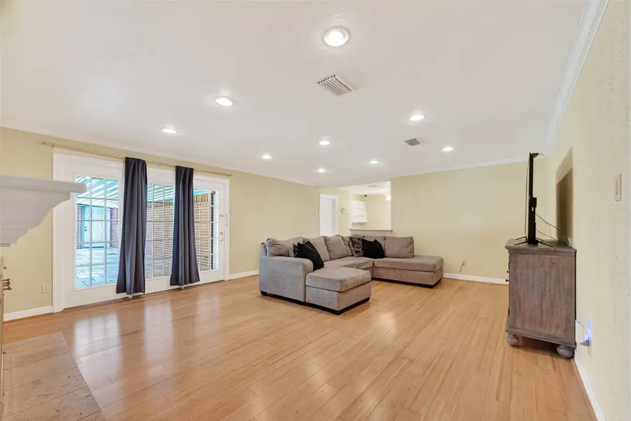5442 Darnell Street, Houston, TX 77096 - #2
