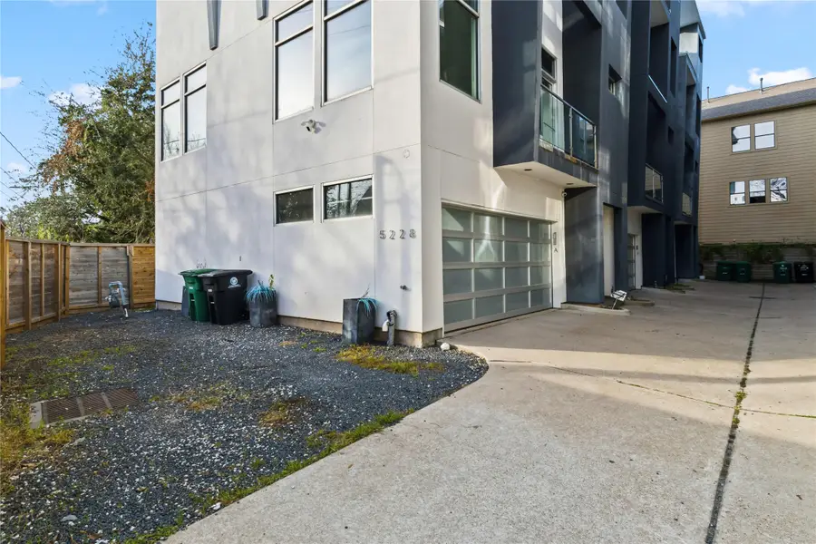 5228 Maxie Street #A, Houston, TX 77007 - Image #2