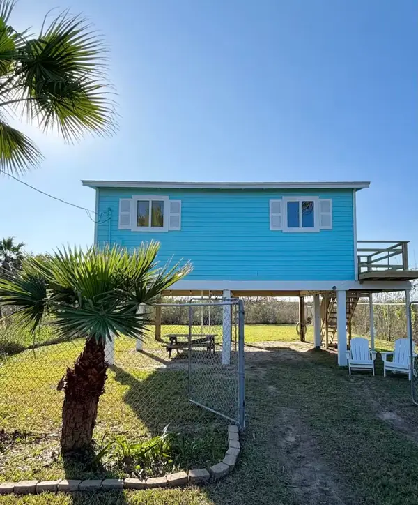 1337 Trinidad Lane, Port Bolivar, TX 77650