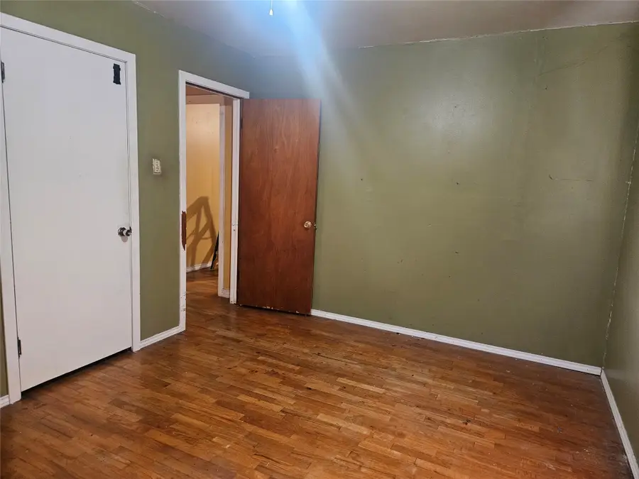 7102 Avenue E, Beasley, TX 77417 - #2