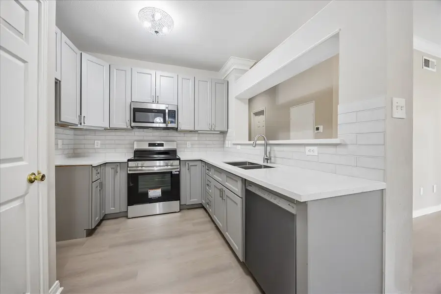 3231 Allen Parkway #1216, Houston, TX 77019 - #3