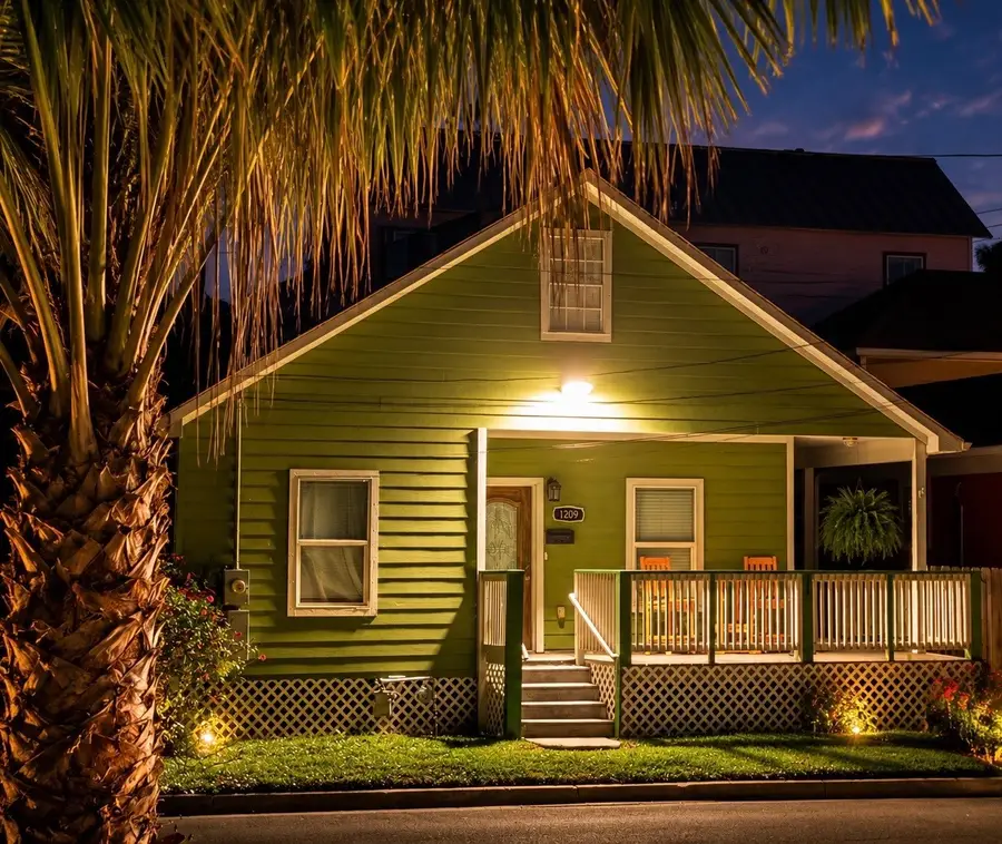 1209 11th Street, Galveston, TX 77550 - #2