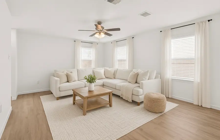 878 Sun Prairie Drive, Houston, TX 77090 - Image #2