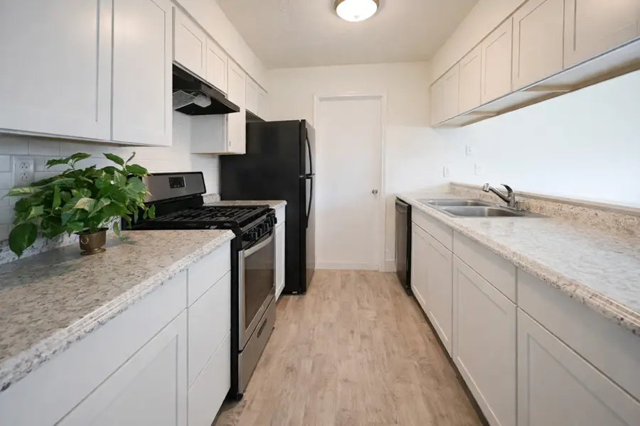 4902 Scott Reef Drive, Bacliff, TX 77518 - #3